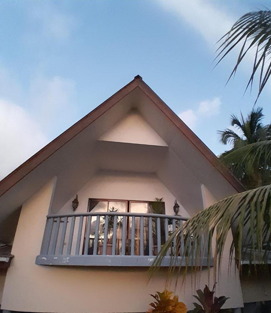 Milles Montagnes Residence Anse Royale Extérieur photo